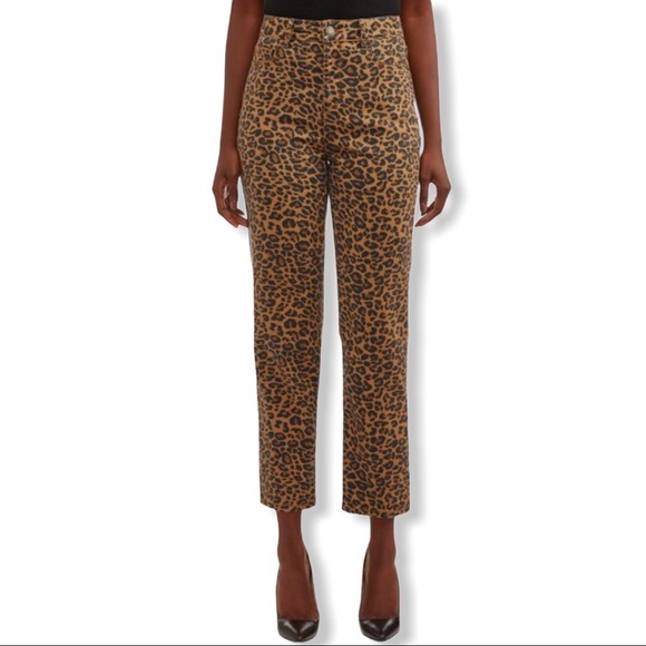 Time & Tru Leopard Hi Rise Straight Crop Jeans 2 - Picture 4 of 12